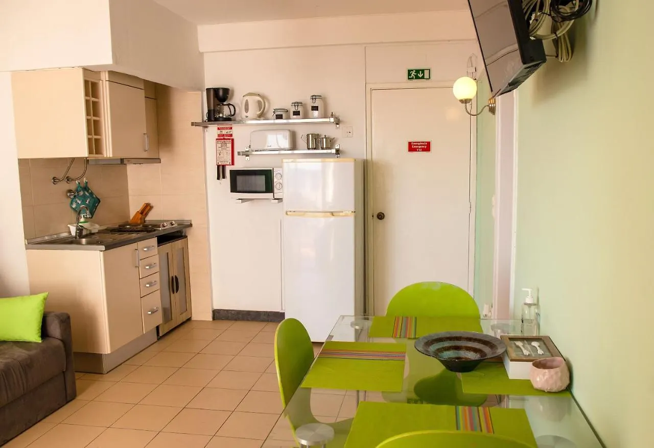Sunny Apartment By The Sea With A Pool Funchal   Funchal (Madeira)