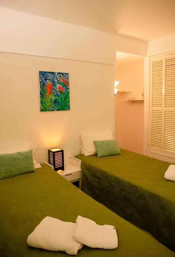 Sunny Apartment By The Sea With A Pool Funchal