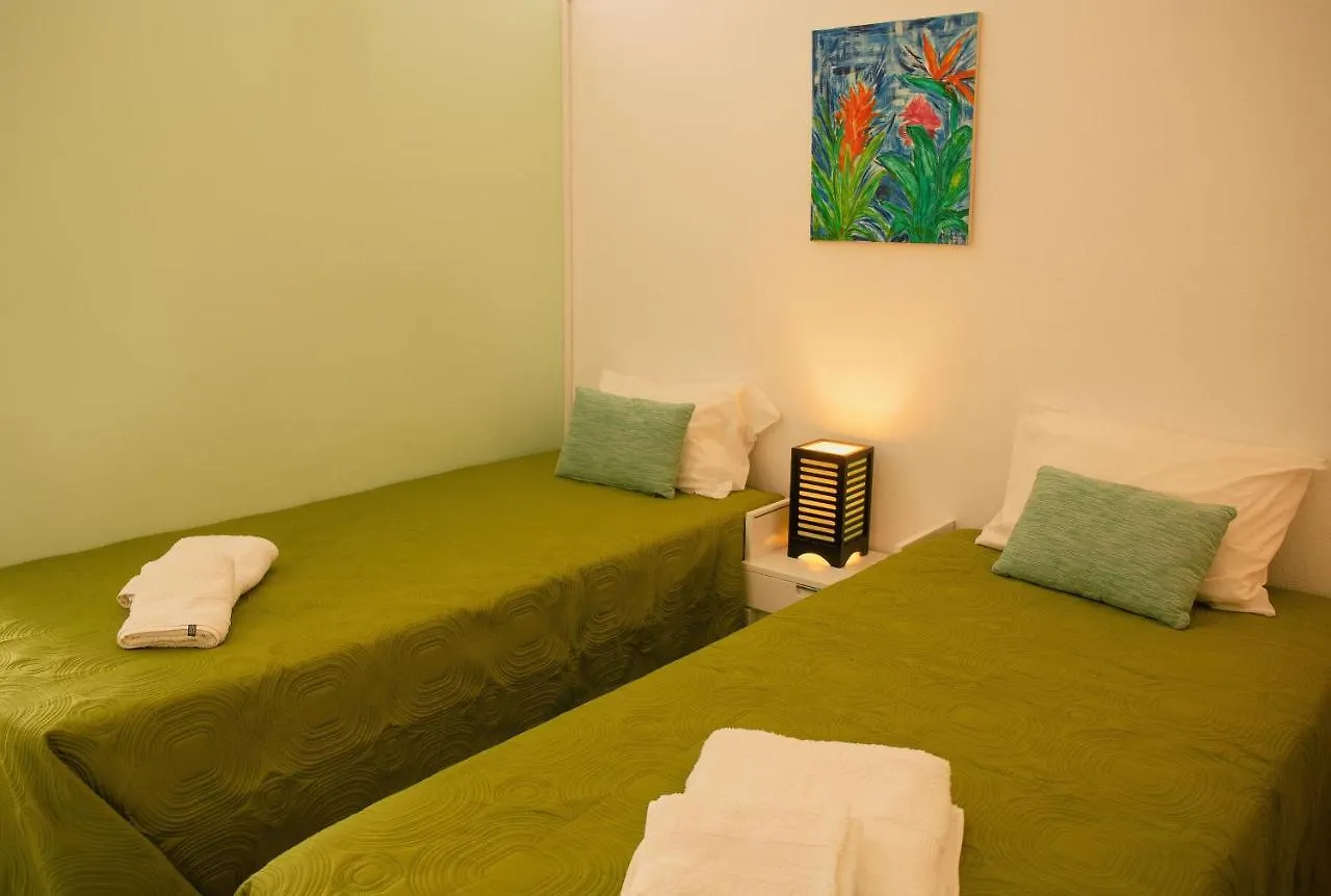 Sunny Apartment By The Sea With A Pool Funchal