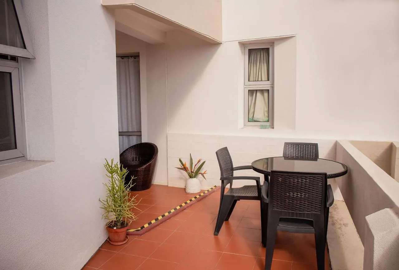 فونشال Sunny Apartment By The Sea With A Pool