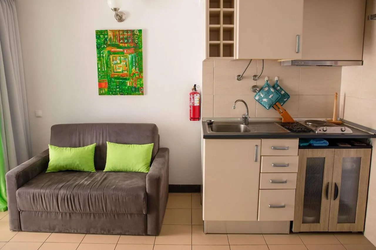 فونشال Sunny Apartment By The Sea With A Pool 0*,  البرتغال