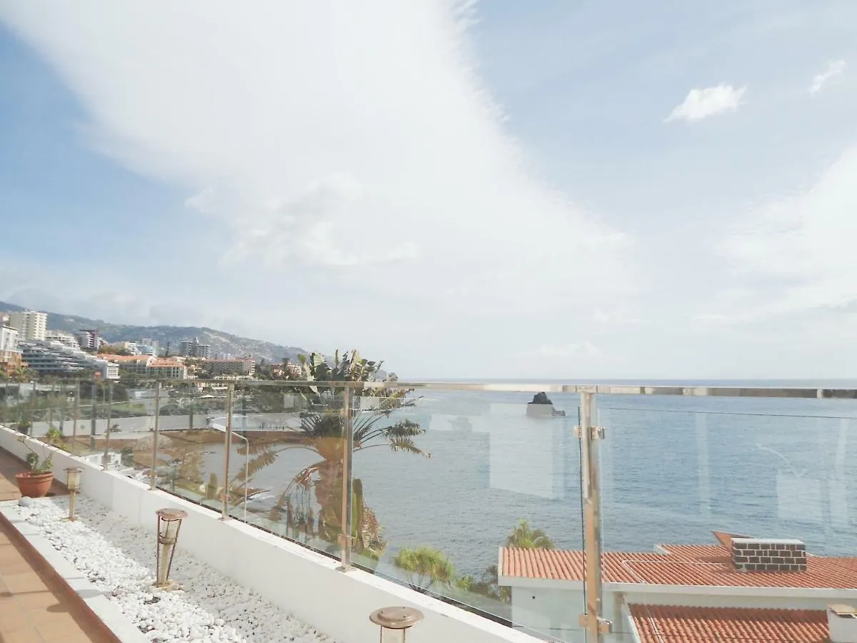 فونشال Sunny Apartment By The Sea With A Pool البرتغال