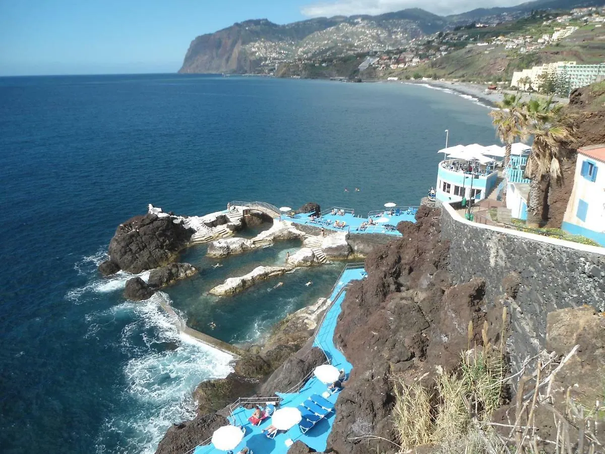 فونشال Sunny Apartment By The Sea With A Pool 0*,